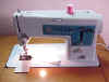 SA105 HRT48 Singer Stylest 347 Sewing Machine .JPG (73006 bytes)